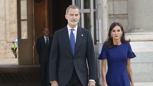 El rey Felipe VI y la reina Letizia asistirán a la coronación de Carlos III y Camila sin los eméritos