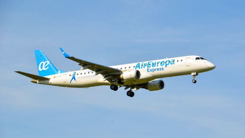 Los pilotos de Air Europa convocan una huelga para el puente de mayo