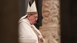 El papa Francisco sigue con sus reformas: mujeres y laicos podrán votar en el Sínodo de los obispos