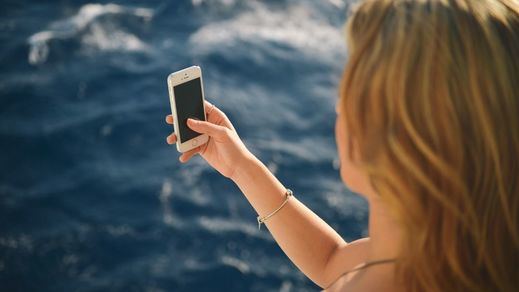 Cómo tener datos en el móvil en tu viaje a Estados Unidos sin arruinarte