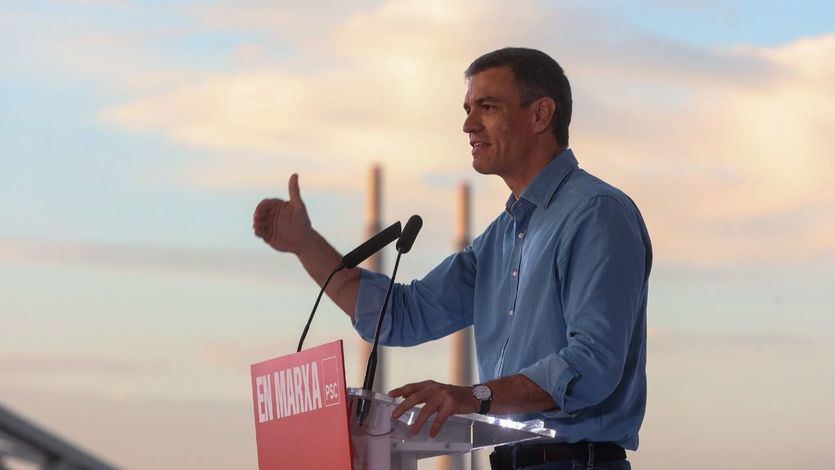 El secretario general y presidente del Gobierno, Pedro Sánchez, interviene en un acto en Barcelona