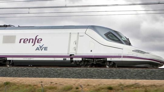 Tren AVE de Renfe