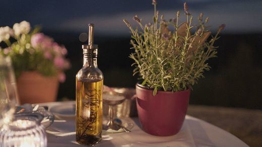 Retiradas 11 marcas de aceite de oliva tóxico que incluían mezcla con otros tipos de aceite