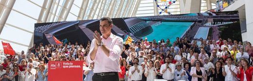 Pedro Sánchez acusa al PP de 