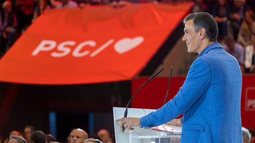 Sánchez cerró campaña en Barcelona evitando los últimos escándalos y prometiendo la victoria
