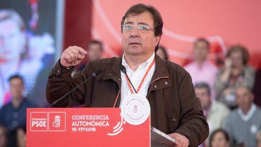Guillermo Fernández Vara, en un mitin del PSOE en Mérida