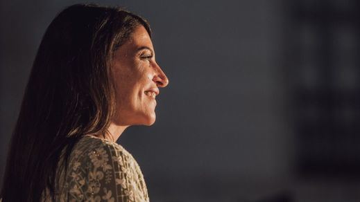 Macarena Olona busca llenar el vacío dejado por Ciudadanos con un nuevo partido, Caminando Juntos