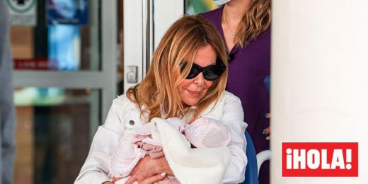 Ana Obregón con su bebé nacido por gestación subrogada