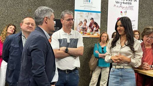 Begoña Villacís, vicealcaldesa de Madrid en funciones durante el homenaje de hosteleros en el Mercado Barceló