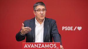 El PSOE recrimina al PP "entregar" Barcelona a los independentistas, antes que apoyar un alcalde socialista