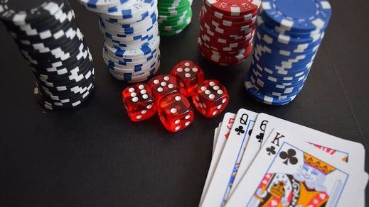 La transición de los juegos de póquer a la plataforma online