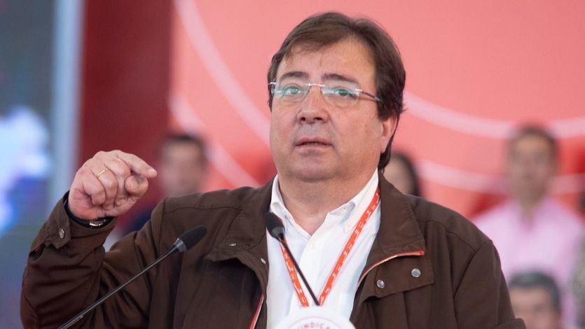 Guillermo Fernández Vara, en un mitin del PSOE en Mérida