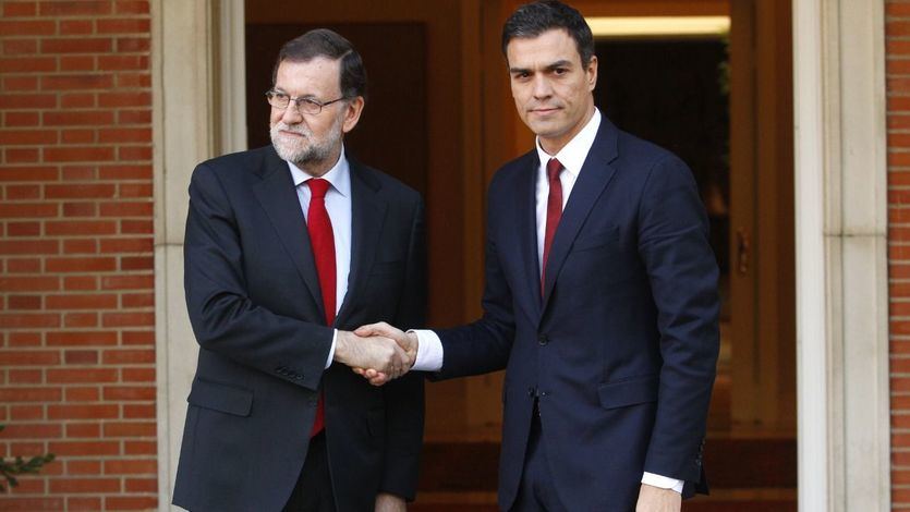 Pedro Sánchez y Rajoy, en una reunión en Moncloa