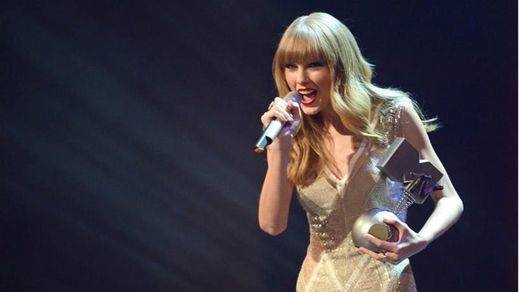 Taylor Swift, cantante estadounidense durante los Premios MTV