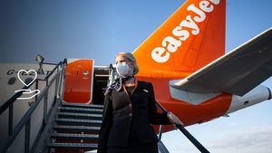 Easyjet pide voluntarios para bajarse de un avión porque superaba el límite de peso
