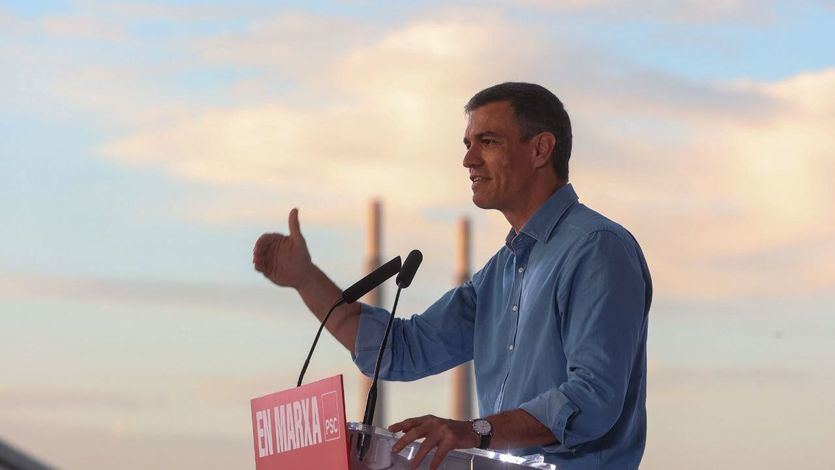 El secretario general y presidente del Gobierno, Pedro Sánchez, interviene en un acto en Barcelona