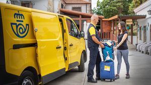 Correos vuelve a defender su imagen y asegura haber ya repartido el 98,2% del voto por correo