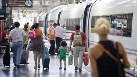 Renfe hace balance del primer mes de la iniciativa Verano Joven