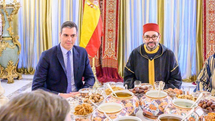 Pedro Sánchez, en un encuentro con el rey de Marruecos, Mohamed VI
