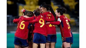La fan zone de Iberdrola se traslada a Gijón para animar a la Selección femenina de fútbol