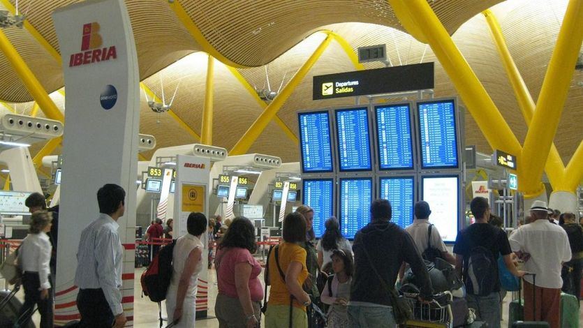 Viajeros en el aeropuerto