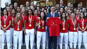 El Gobierno concede la Medalla de Oro al Mérito Deportivo a la selección femenina de fútbol