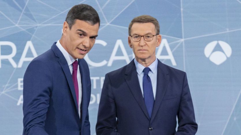 Pedro Sánchez y Feijóo, durante el debate electoral entre ambos