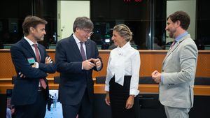 Puigdemont y Yolanda Díaz salen más "optimistas" de su reunión y anuncian nuevos encuentros