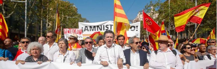 Cabecera de la manifestación de Societat Civil Catalana