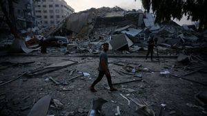 Gaza, al borde del colapso humanitario, se prepara para la invasión israelí