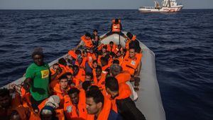 Llegan a El Hierro otros 3 cayucos con 446 migrantes en las últimas horas