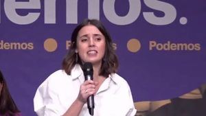 Podemos se reafirma frente a su militancia como actor independiente y ensalza la figura de Montero