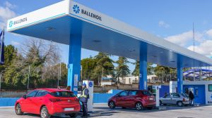 Cepsa compra la red de gasolineras 'lowcost' de Ballenoil
