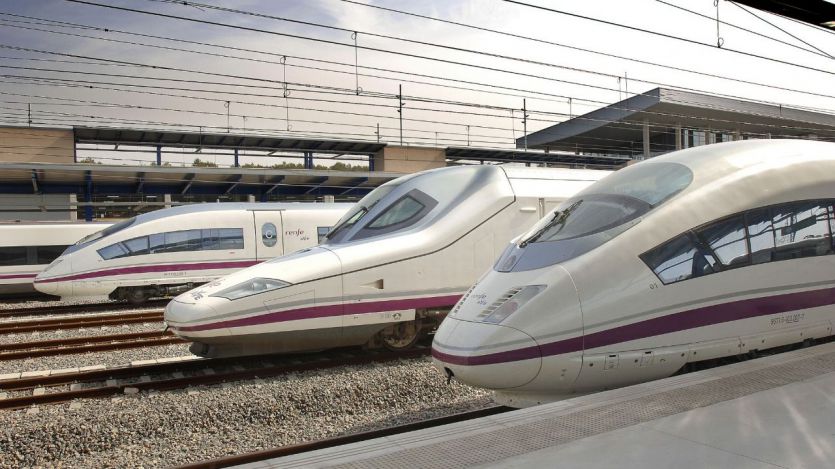 Renfe lanza una oferta de Superprecios para viajar hasta Barcelona esta Navidad