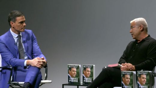 Presentación del libro de Pedro Sánchez, con Jorge Javier Vázquez