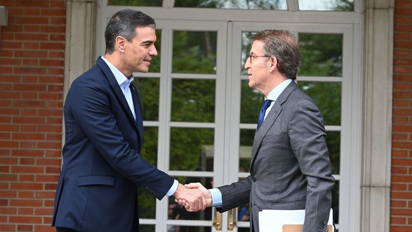 Pedro Sánchez, renido con Alberto Núñez Feijóo