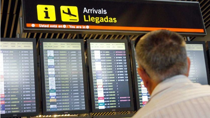 UGT convoca huelga de los trabajadores de las torres de control en el Aeropuerto de Madrid Barajas