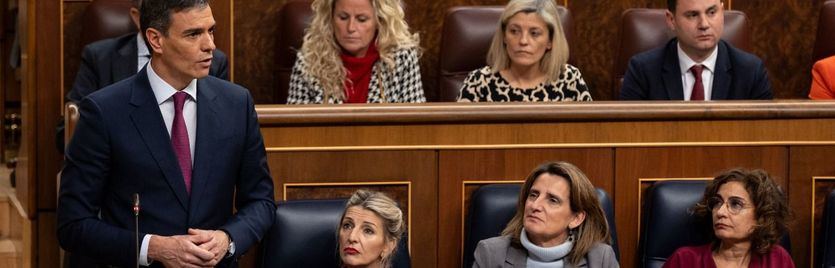 Sánchez y las vicepresidentas del Gobierno, en el Congreso