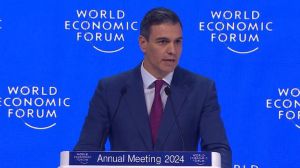 Sánchez ataca el neoliberalismo en Davos y pide a los empresarios que mejoren condiciones a los trabajadores