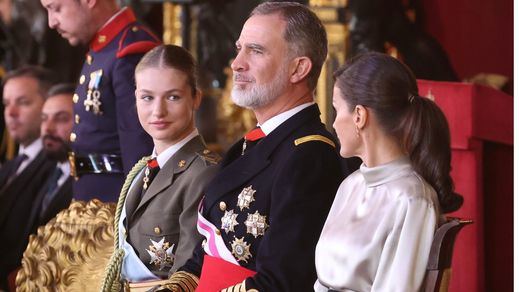 La princesa Leonor junto a los reyes Felipe y Letizia en la Pascua Militar