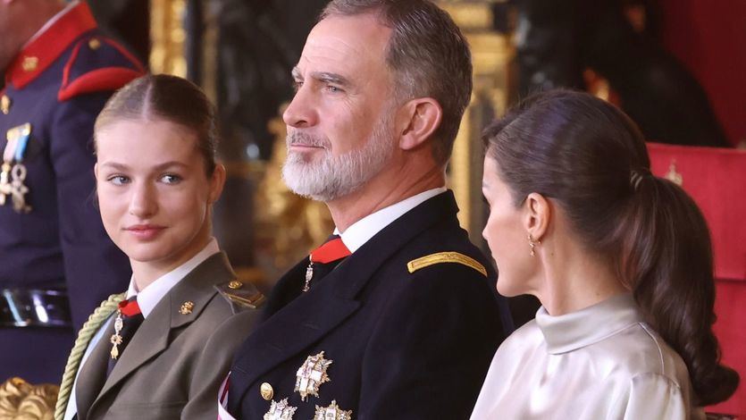 La princesa Leonor junto a los reyes Felipe y Letizia en la Pascua Militar