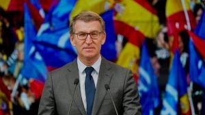 Feijóo denuncia "el momento más crítico que ha vivido la democracia española"