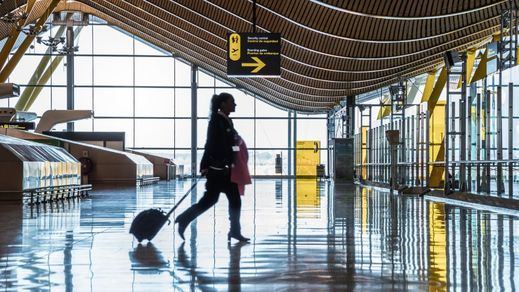 Viajero en un aeropuerto