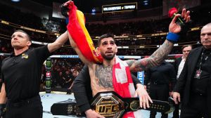 Ilia Topuria, primer campeón español de la UFC tras noquear a Volkanovski