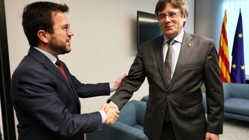 Pere Aragonés y Carles Puigdemont, en un encuentro en el Parlamento Europeo