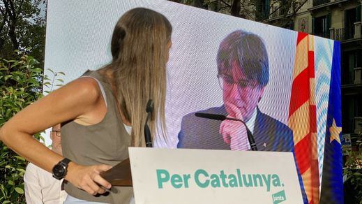 Acto de Junts con Puigdemont en pantalla