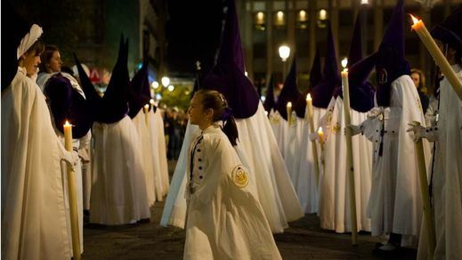 La lluvia hace peligrar muchas procesiones de Semana Santa en España