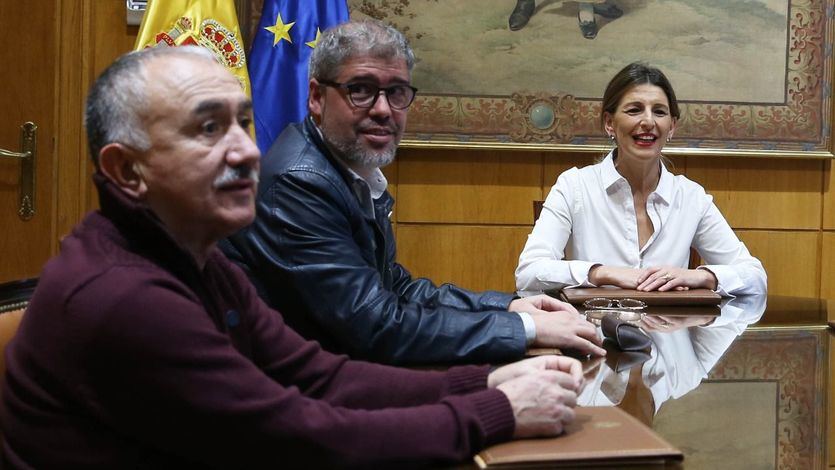 Sindicatos CCOO y UGT, en una reunión con el Gobierno