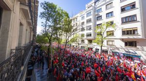 El PP acusa al PSOE de "financiación ilegal" por su campaña para que Sánchez continúe en su cargo
