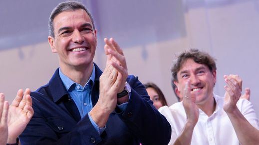 Pedro Sánchez, con el líder del PSE-EE, Eneko Andueza